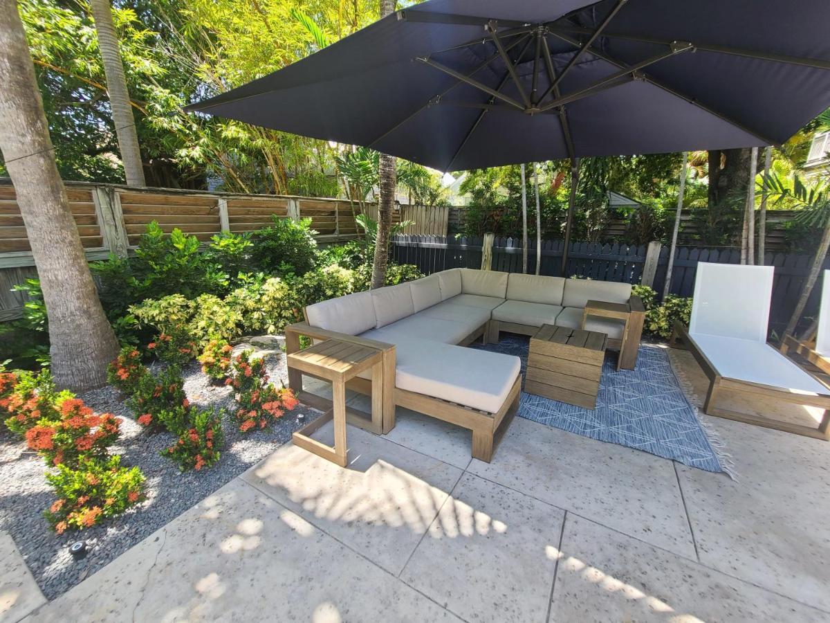 Duval Street Suite With Pool 基韋斯特 外观 照片