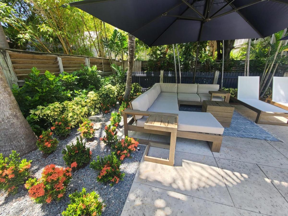 Duval Street Suite With Pool 基韋斯特 外观 照片